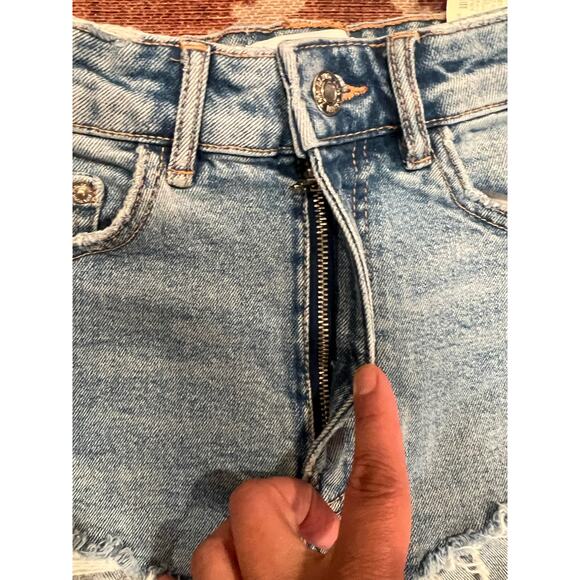 Women’s Zara Cut Off Daisy Duke Denim Shorts Hot Pants 0 - Picture 4 of 5
